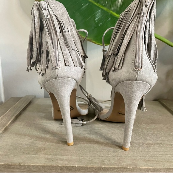 Qupid Faux-Suede Gray Stiletto Fringe Ankle Lace Up Tie Single Strap Peep Heels - Picture 7 of 8